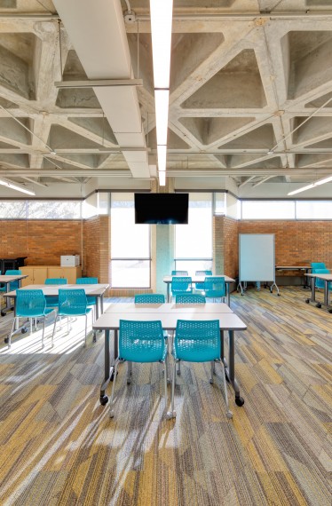 A classroom with invigorating colors and finishes