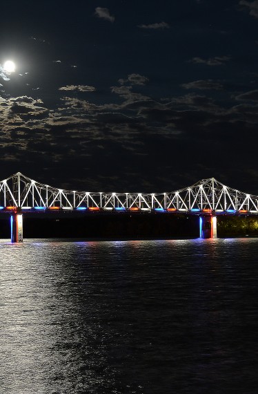 Murray Baker Bridge Exterior Lighting Moon