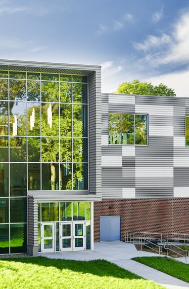 Lincoln Elementrary Exterior 3