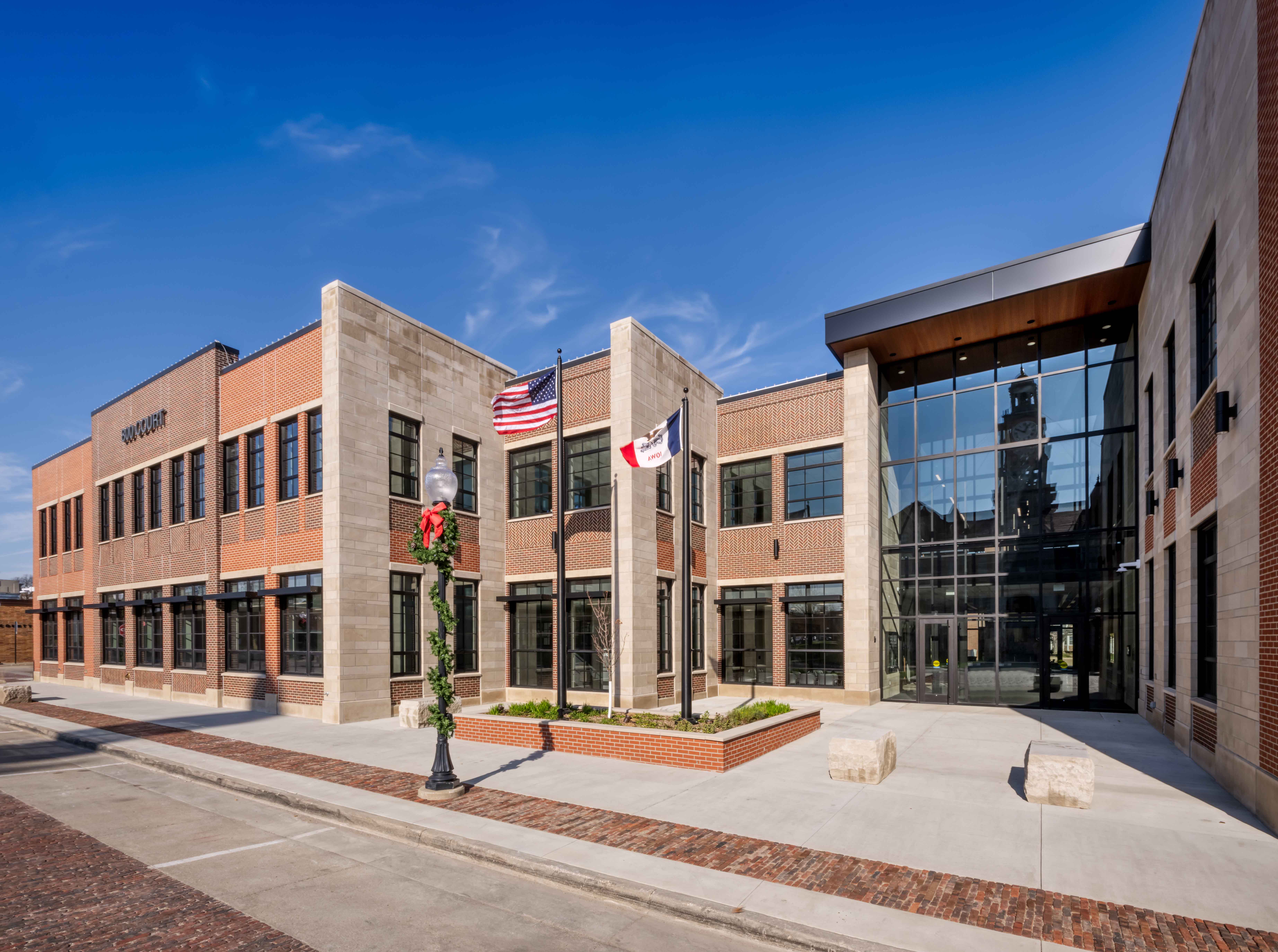 Dallas County Admin_Exterior_7