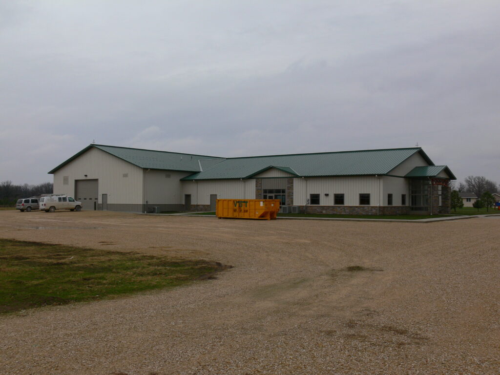Pioneer Prairie Wind Farm in LeRoy, Minnesota slide