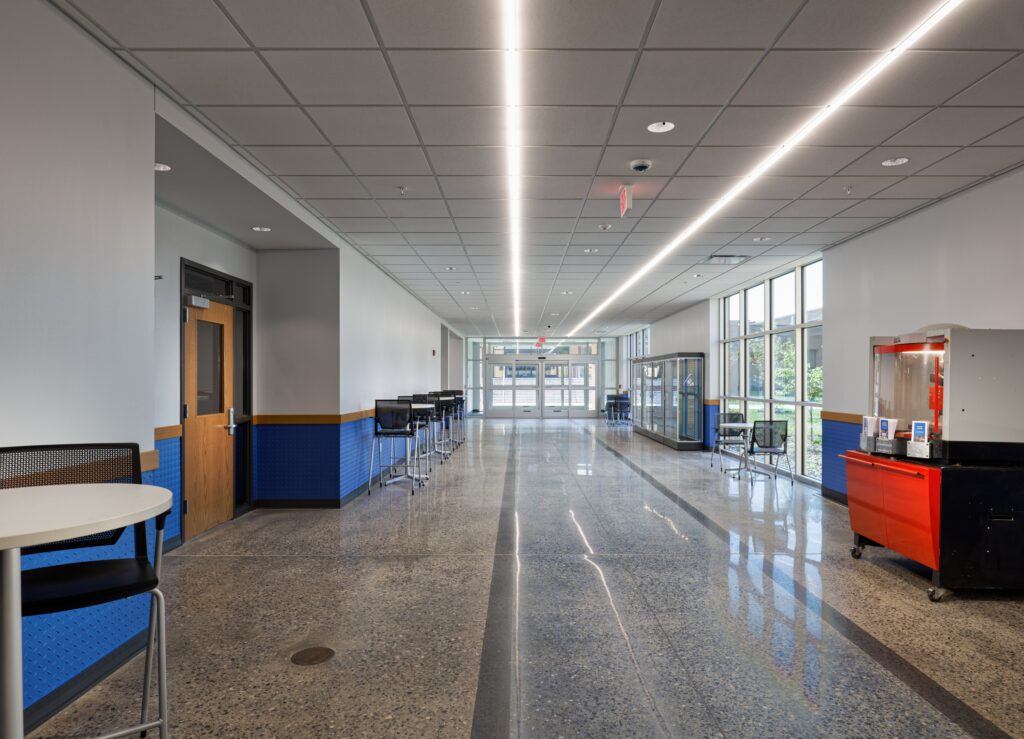 Southwestern Illinois College Manufacturing Training Academy slide